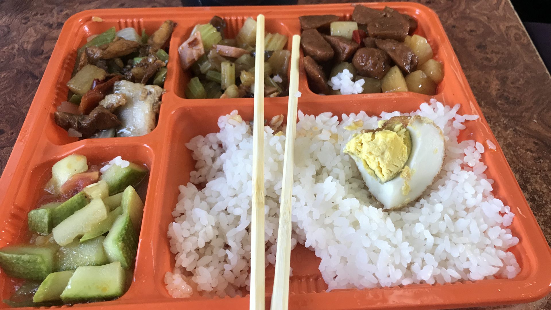 20180709-火车餐