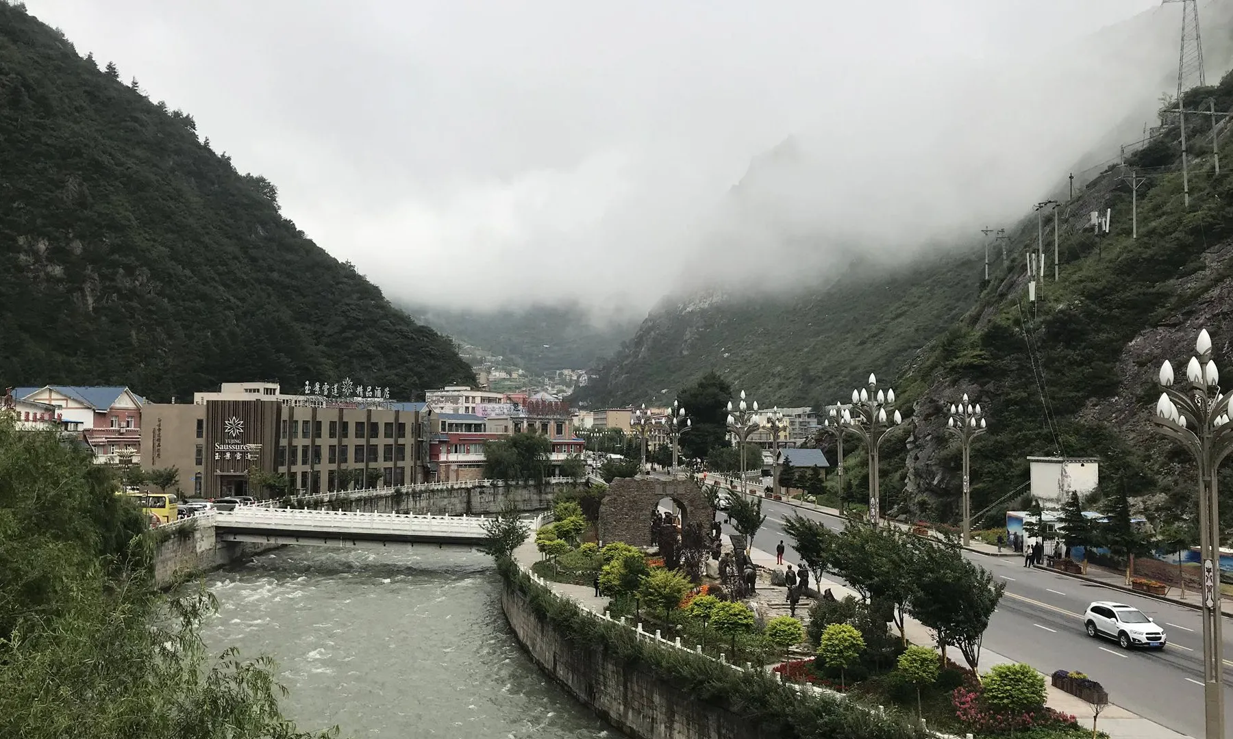 早晨的康定