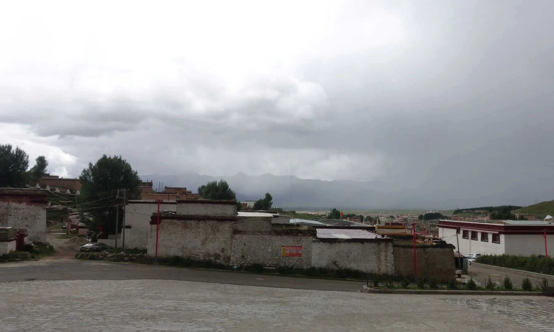 去理塘寺的路上