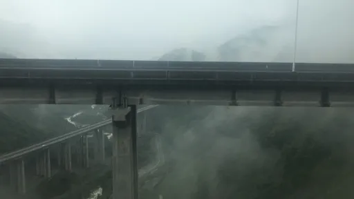 雅西高速-云端的高速公路