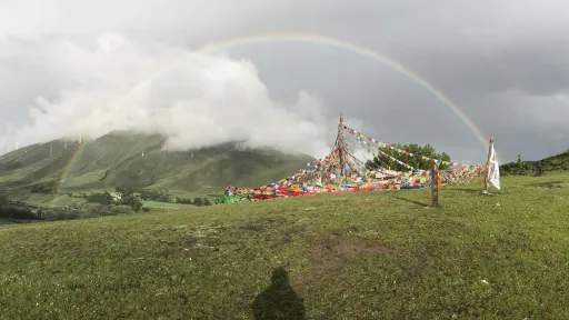 新都桥雨后的彩虹