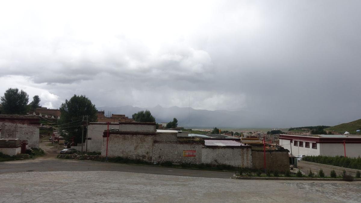 去理塘寺的路上