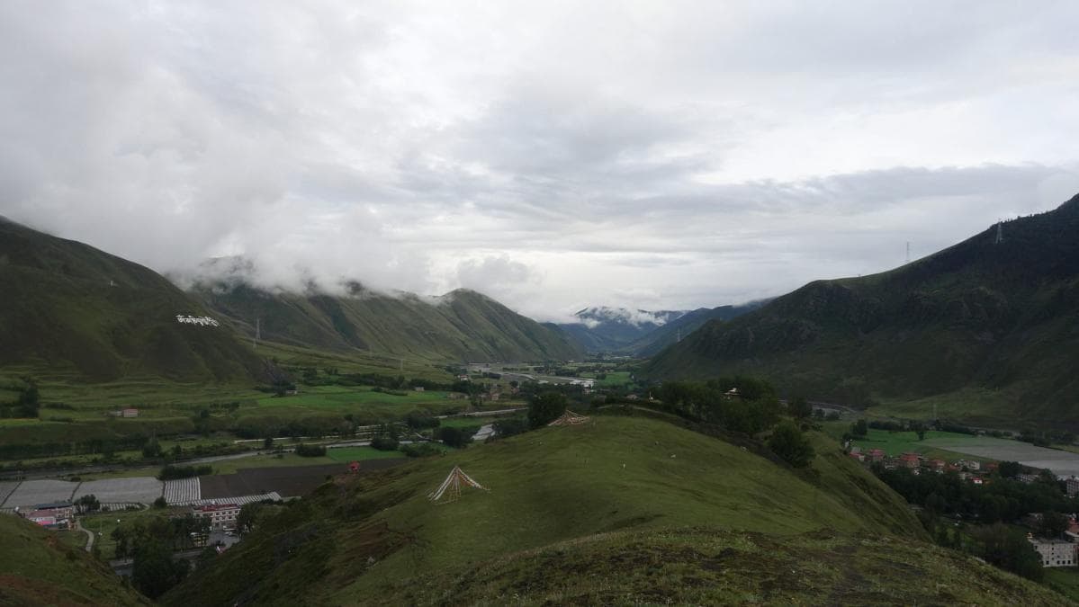 新都桥的这个大转弯