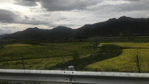 18:40进入拉萨地界了