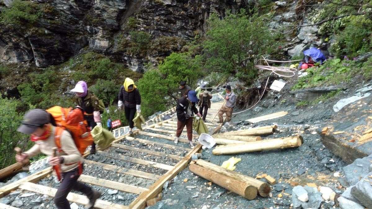 搞卫生的保洁员