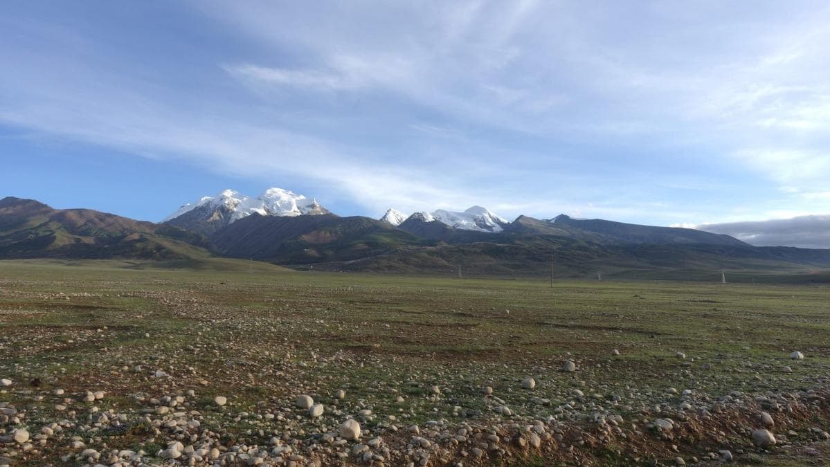 青藏线第一次停下来休息和拍照